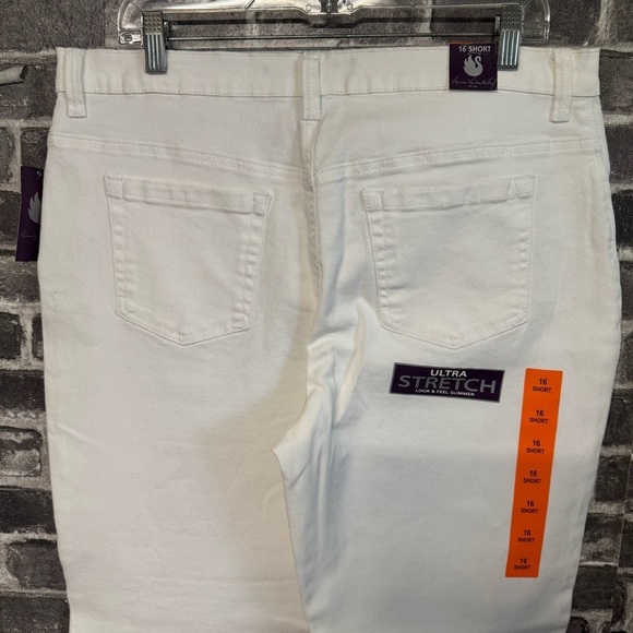 NWT Gloria Vanderbilt Amanda Jeans Classic fit Tapered leg Mid rise White - Picture 9 of 11